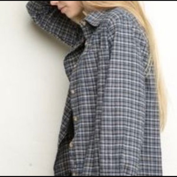 Brandy Melville Plaid Button Down Long Sleeve Top - Picture 2 of 6